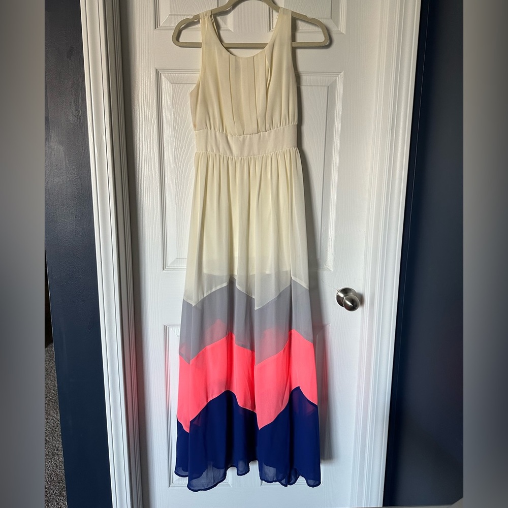 Color lock maxi dress